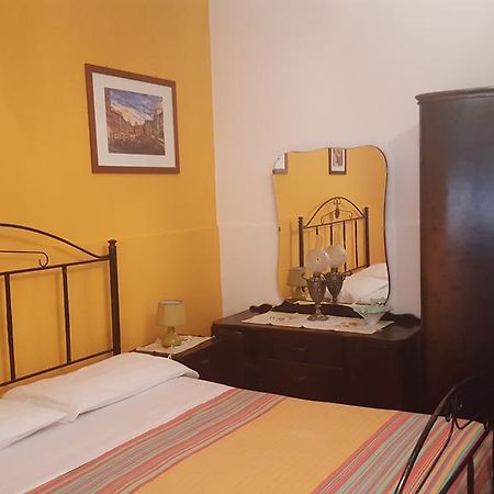 B&B Casa Paolo Fiumefreddo di Sicilia Kültér fotó